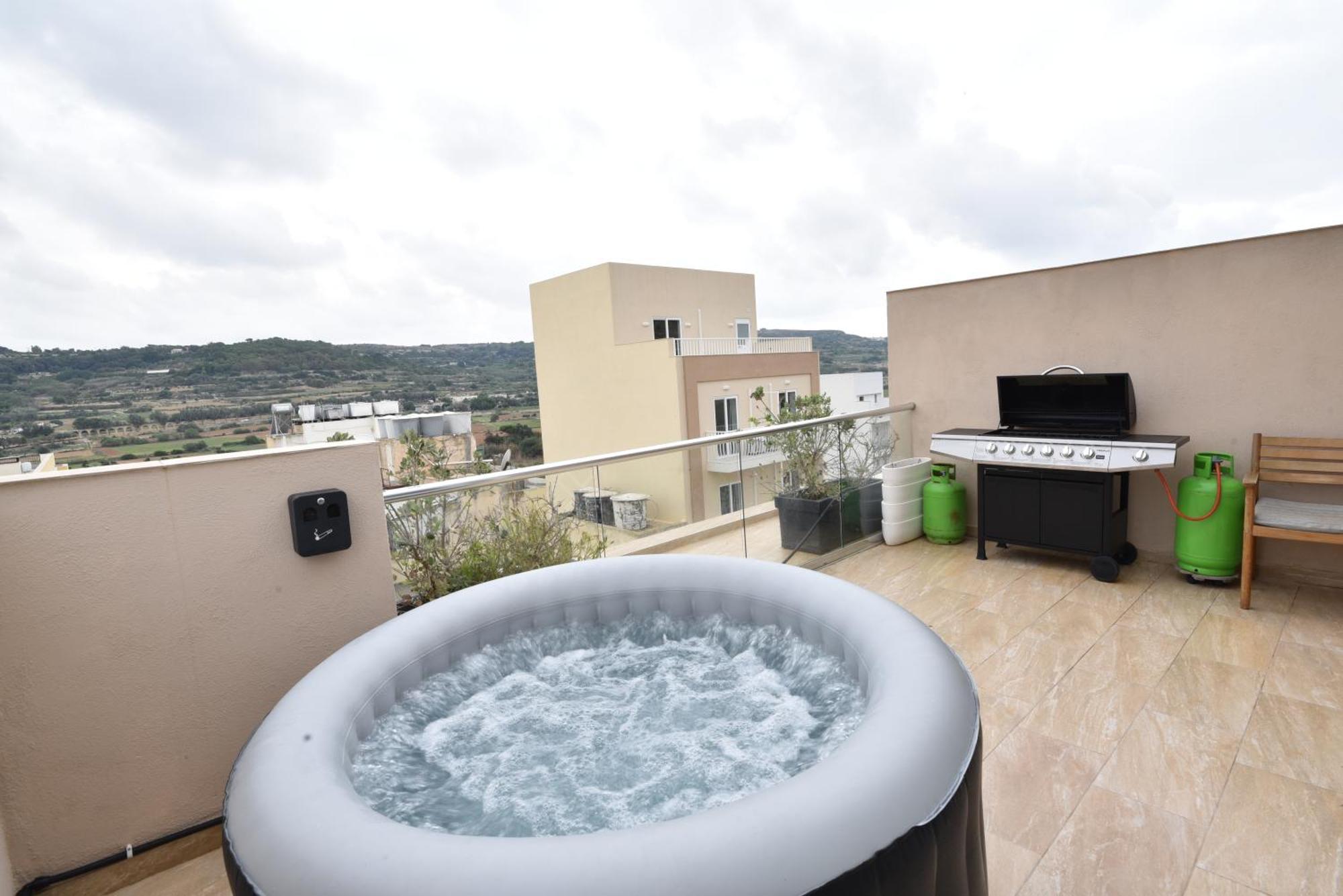 Hillview Duplex Penthouse Appartement St. Paul's Bay Buitenkant foto
